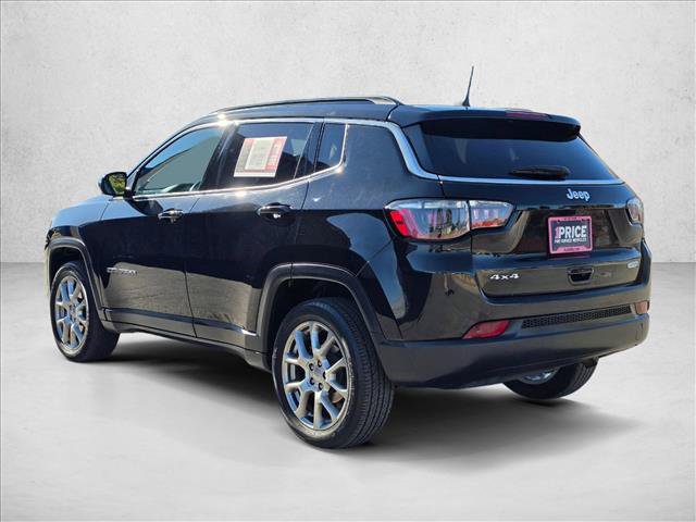 Used 2022 Jeep Compass Latitude AWD/4WD image 3