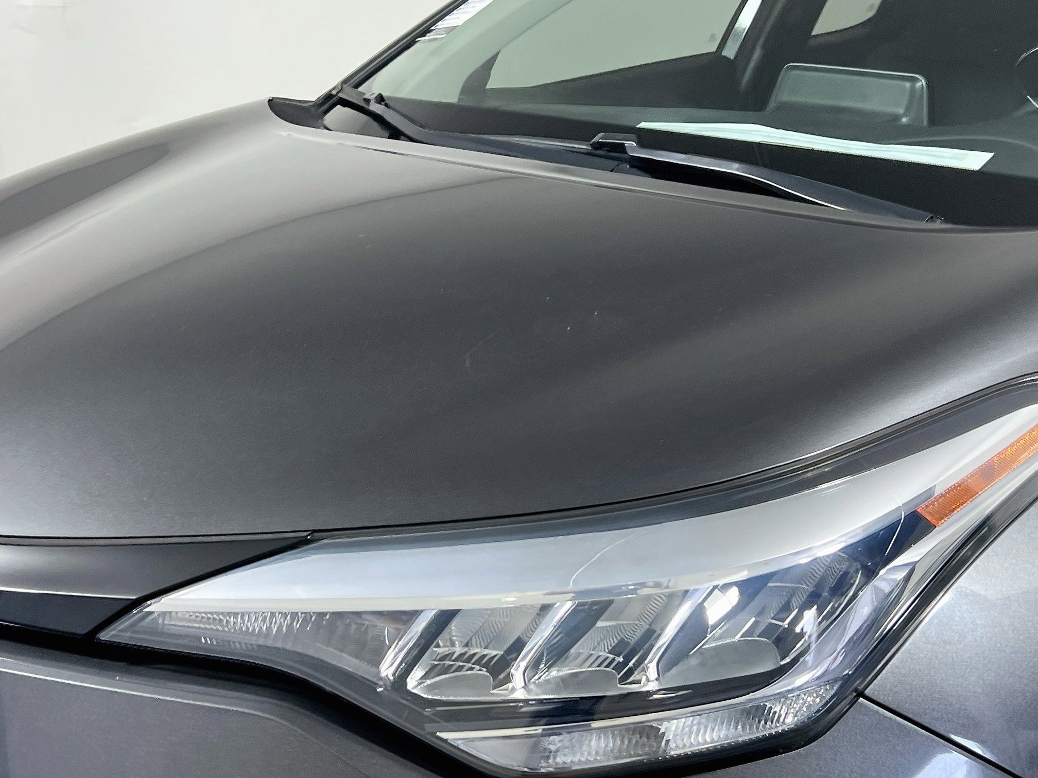 Used 2021 Toyota C-HR LE FWD image 11
