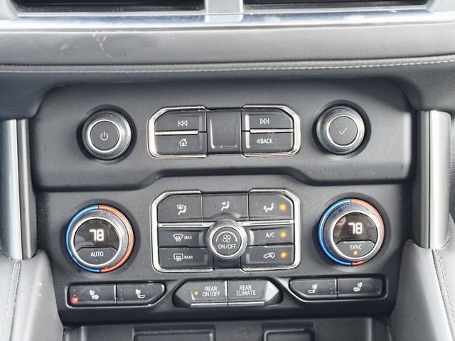 Used 2024 Chevrolet Suburban LT RWD image 24