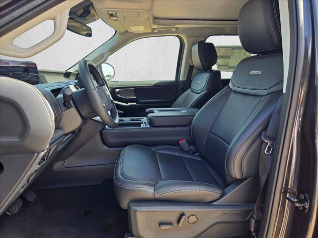 New 2027 Ford Expedition Platinum w/ Driver's Package RWD image 4