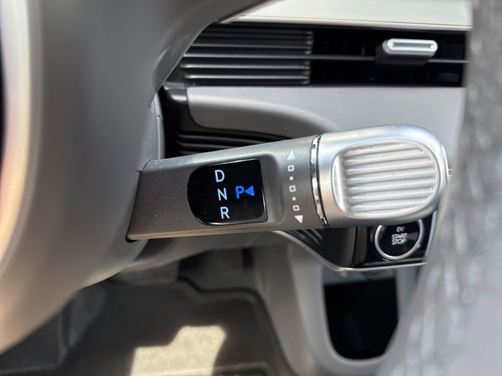 Used 2024 Hyundai Ioniq 5 SE image 16