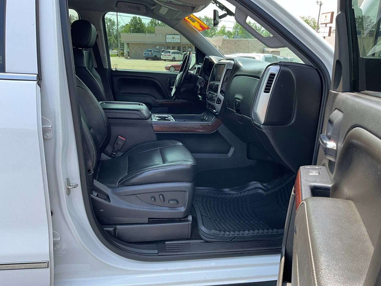 Used 2014 GMC Sierra 1500 SLT w/ SLT Crew Cab Value Package AWD/4WD image 30