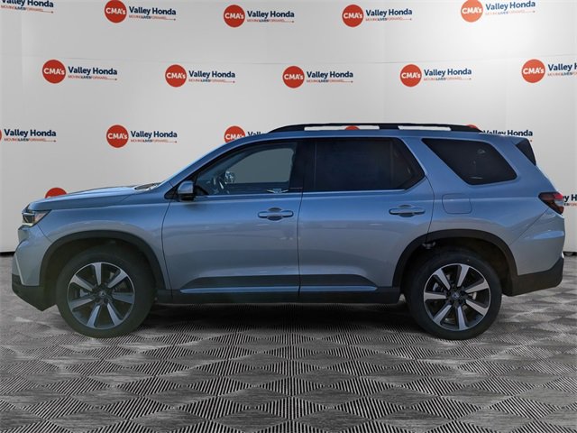 New 2025 Honda Pilot Touring image 8