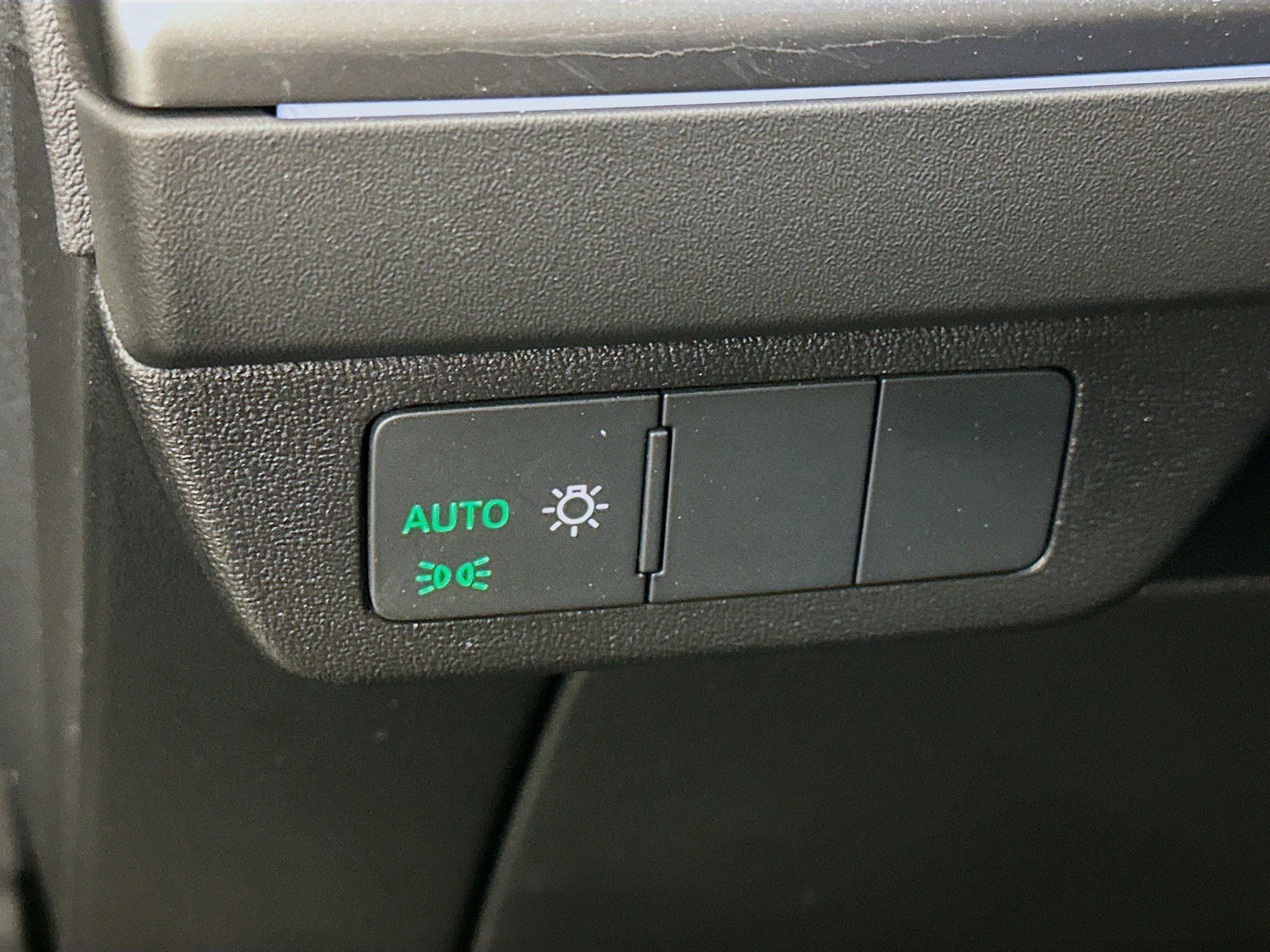 Used 2024 Audi Q4 e-tron Premium w/ Convenience Package AWD/4WD image 17