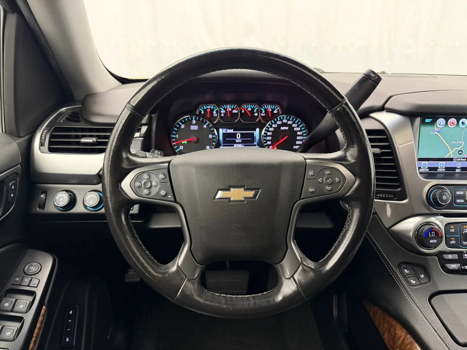Used 2018 Chevrolet Tahoe Premier AWD/4WD image 11