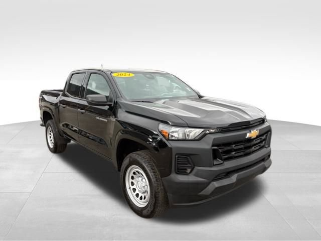 Used 2024 Chevrolet Colorado W/T image 9