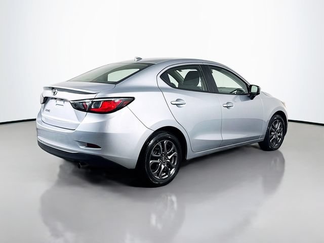 Used 2019 Toyota Yaris LE FWD image 8