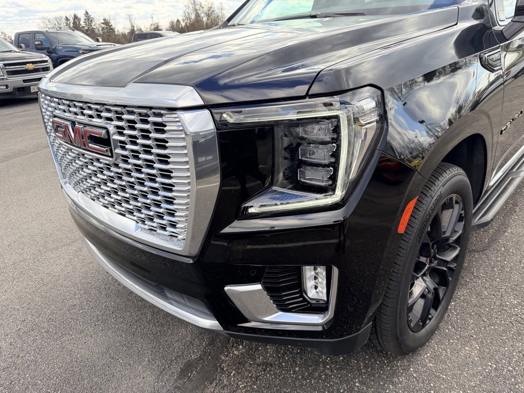 Used 2023 GMC Yukon Denali image 12