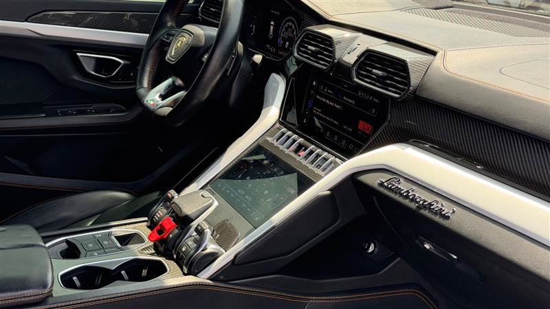 Used 2020 Lamborghini Urus AWD/4WD image 50