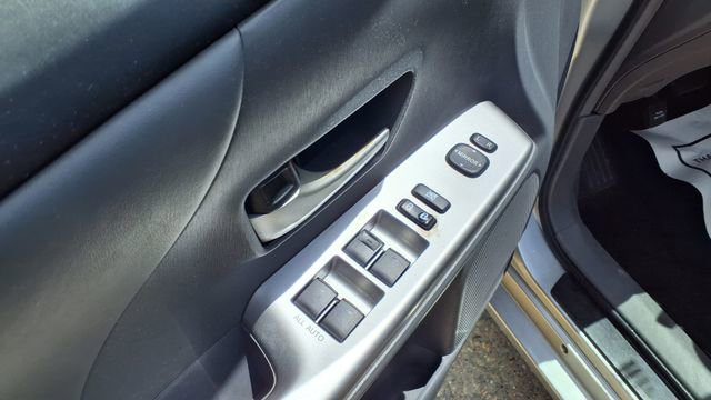 Used 2012 Toyota Prius V Five FWD image 18
