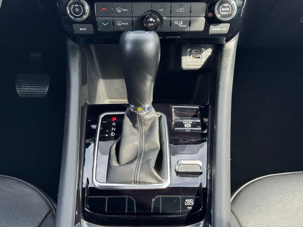 Certified 2025 Jeep Compass Latitude image 17