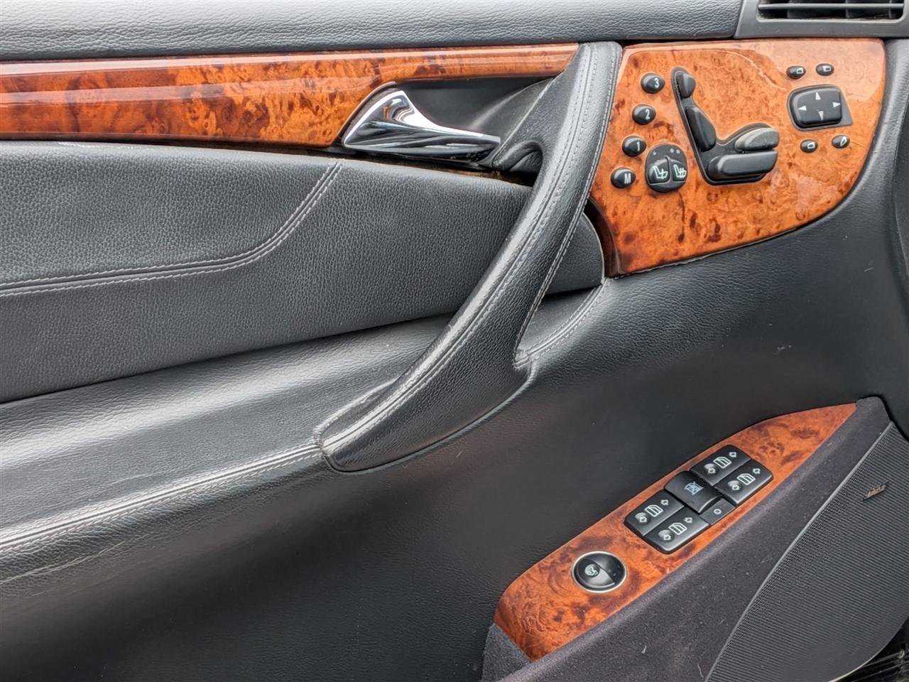 Used 2004 Mercedes-Benz CL 500 image 13