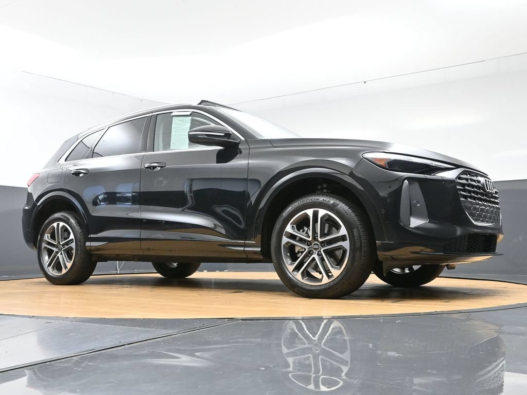 Used 2025 Audi Q5 Premium w/ Convenience Package AWD/4WD image 50