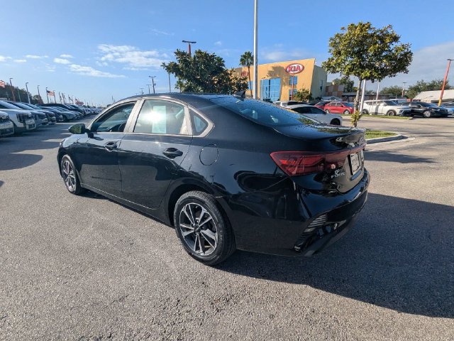 Certified 2024 Kia Forte LXS FWD image 4