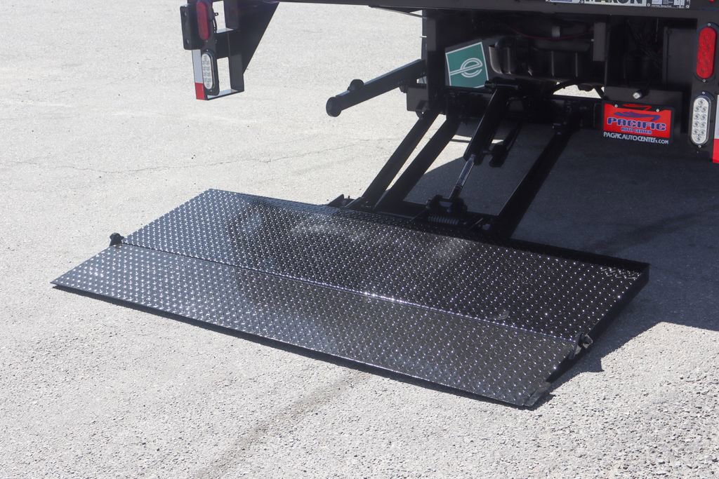 Used 2021 Ford F550 XLT image 10