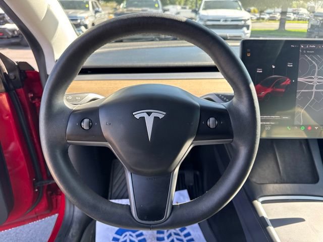 Used 2021 Tesla Model Y Long Range AWD/4WD image 17