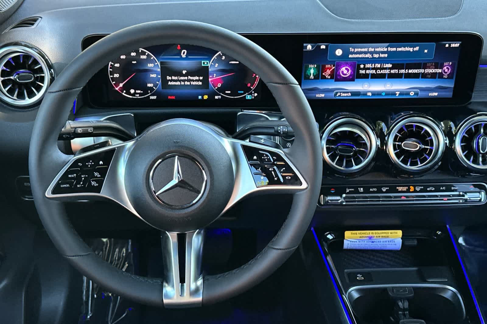 New 2026 Mercedes-Benz GLB 250 image 13