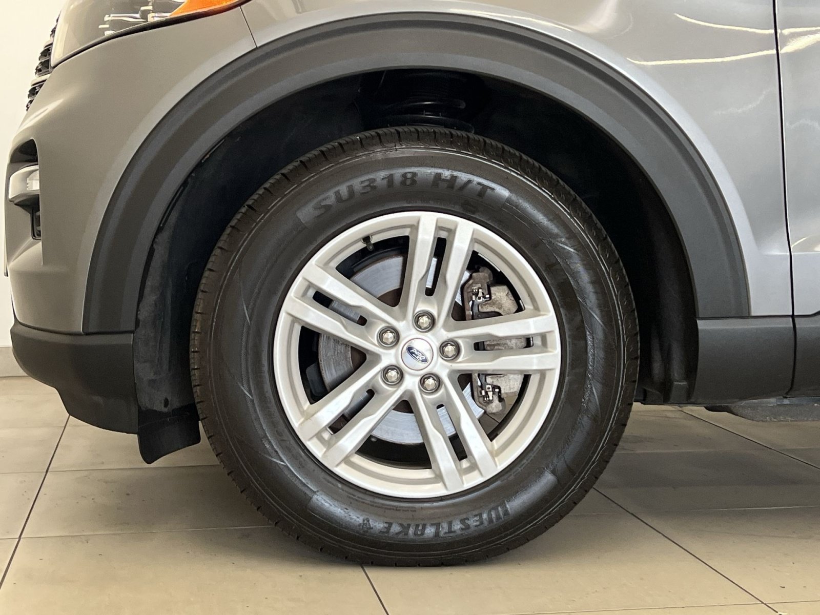 Used 2023 Ford Explorer XLT w/ Equipment Group 202A AWD/4WD image 11