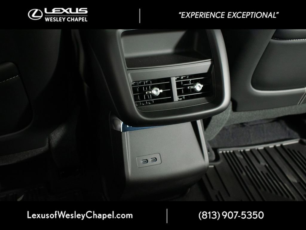 Used 2025 Cadillac Lyriq Luxury image 22