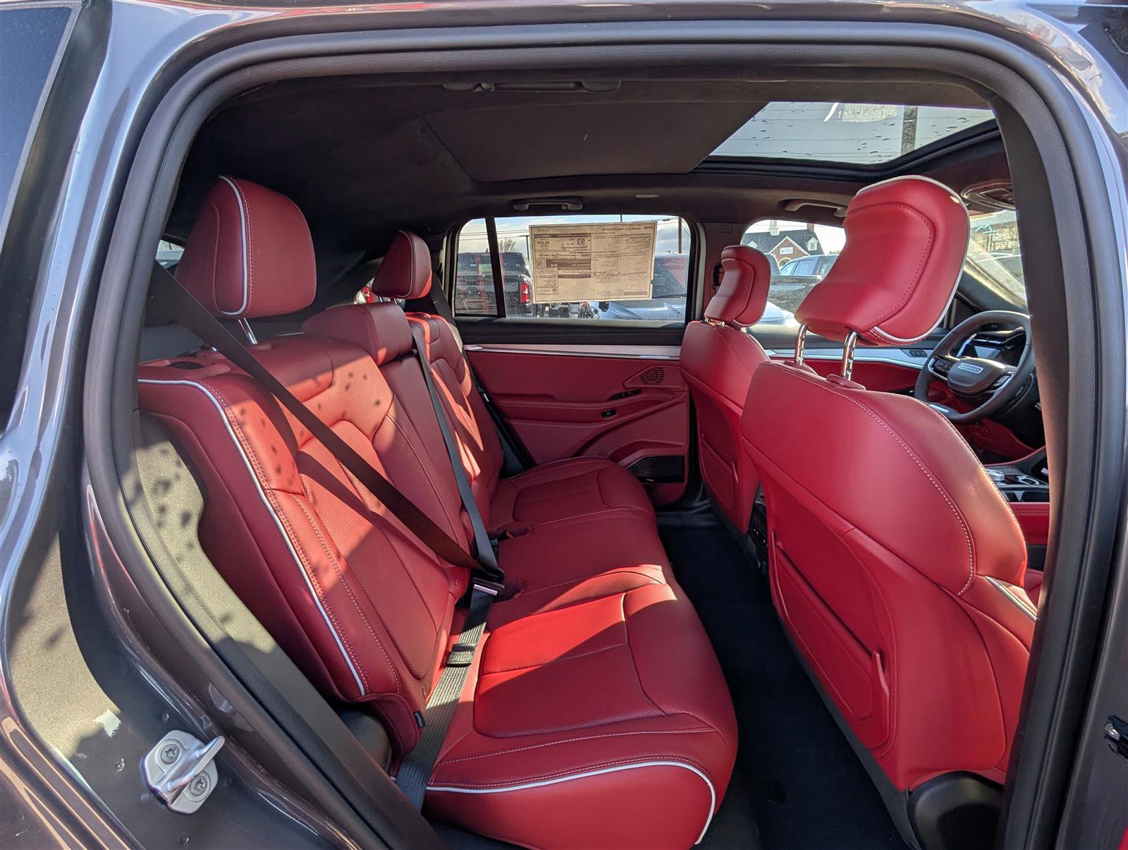 New 2025 Jeep Wagoneer S Launch Edition image 7