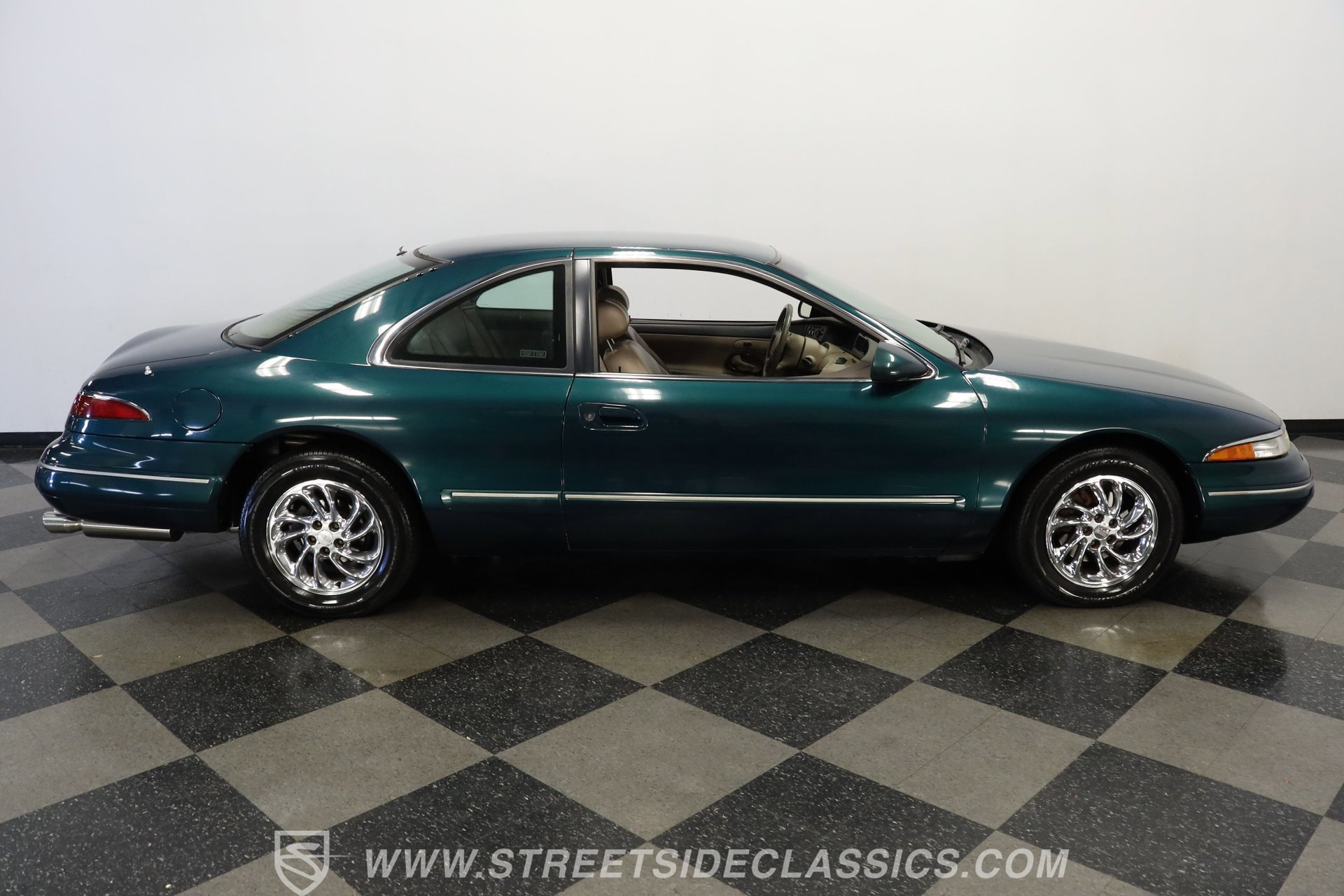 Used 1993 Lincoln Mark VIII image 12