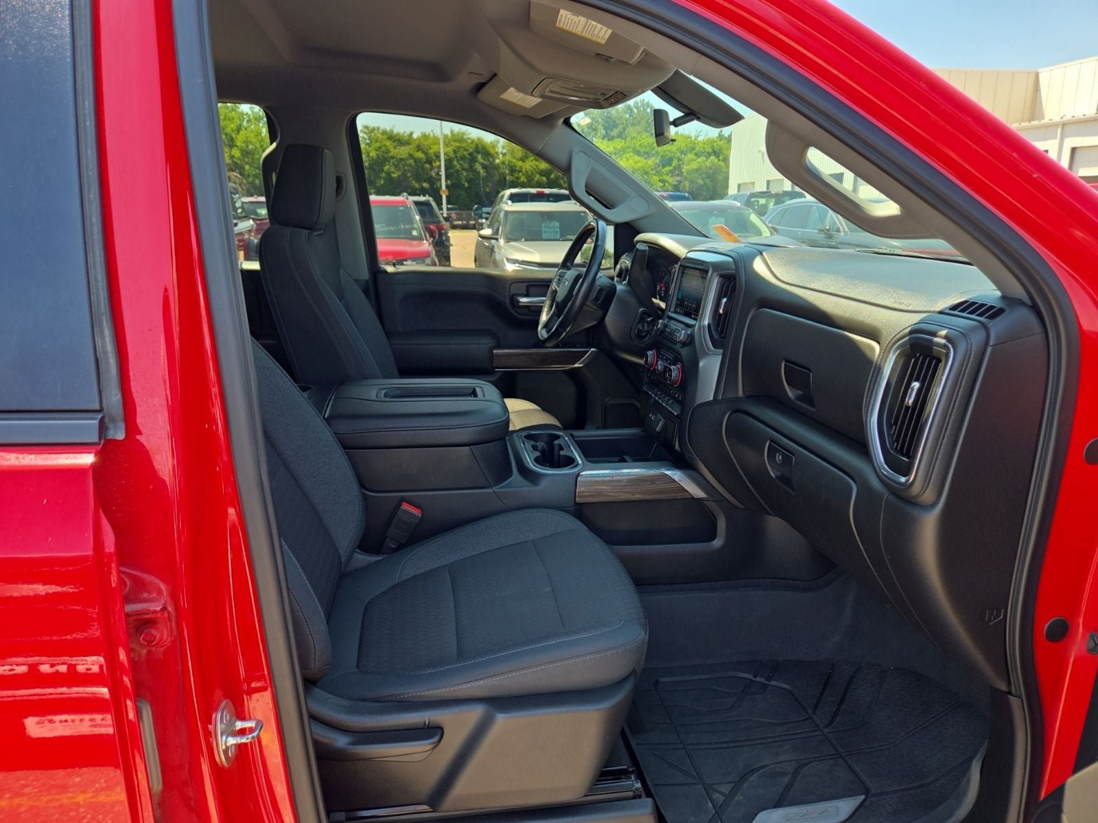 Used 2019 Chevrolet Silverado 1500 LT Trail Boss AWD/4WD image 29