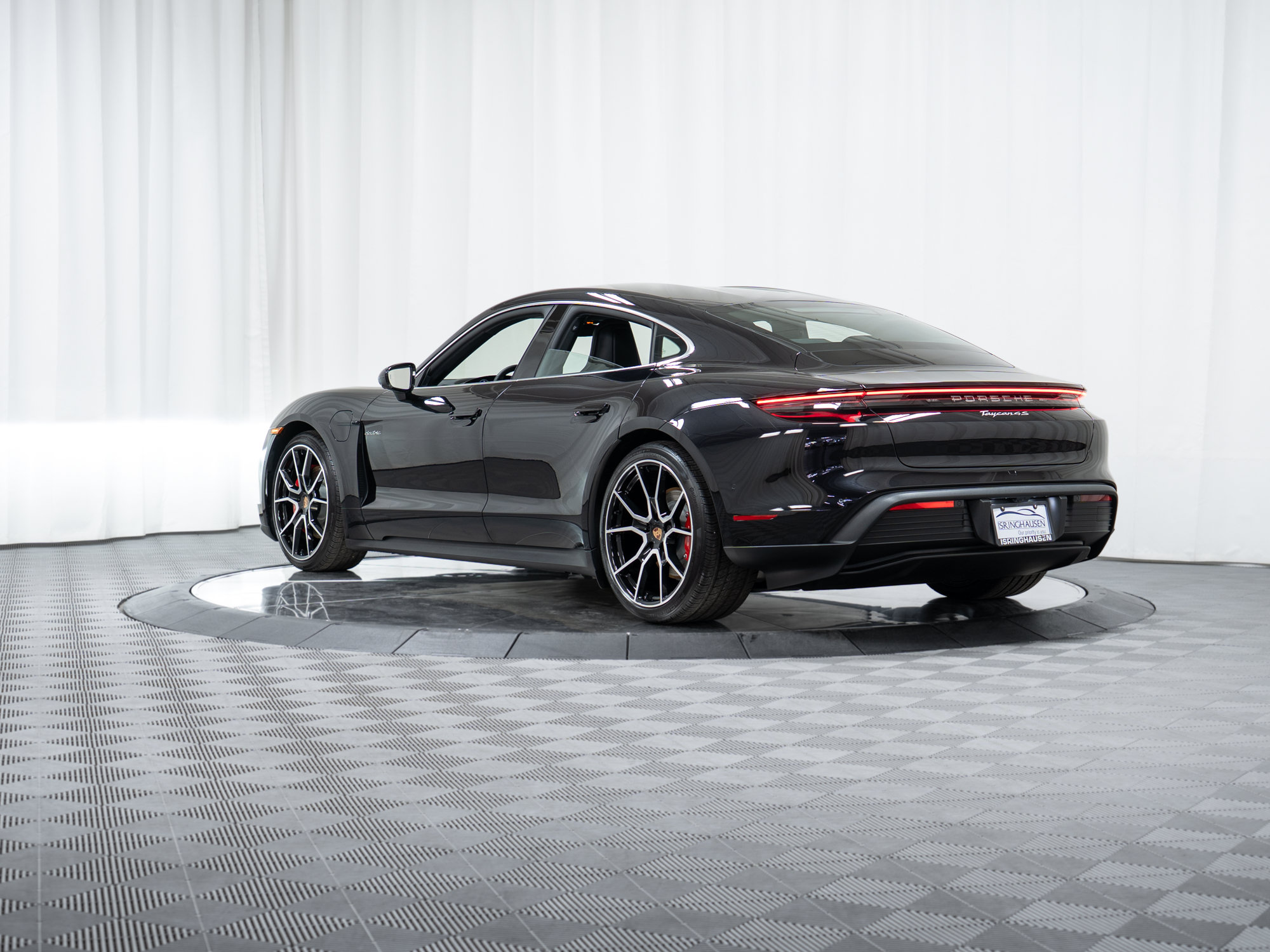 New 2026 Porsche Taycan 4S AWD/4WD image 31