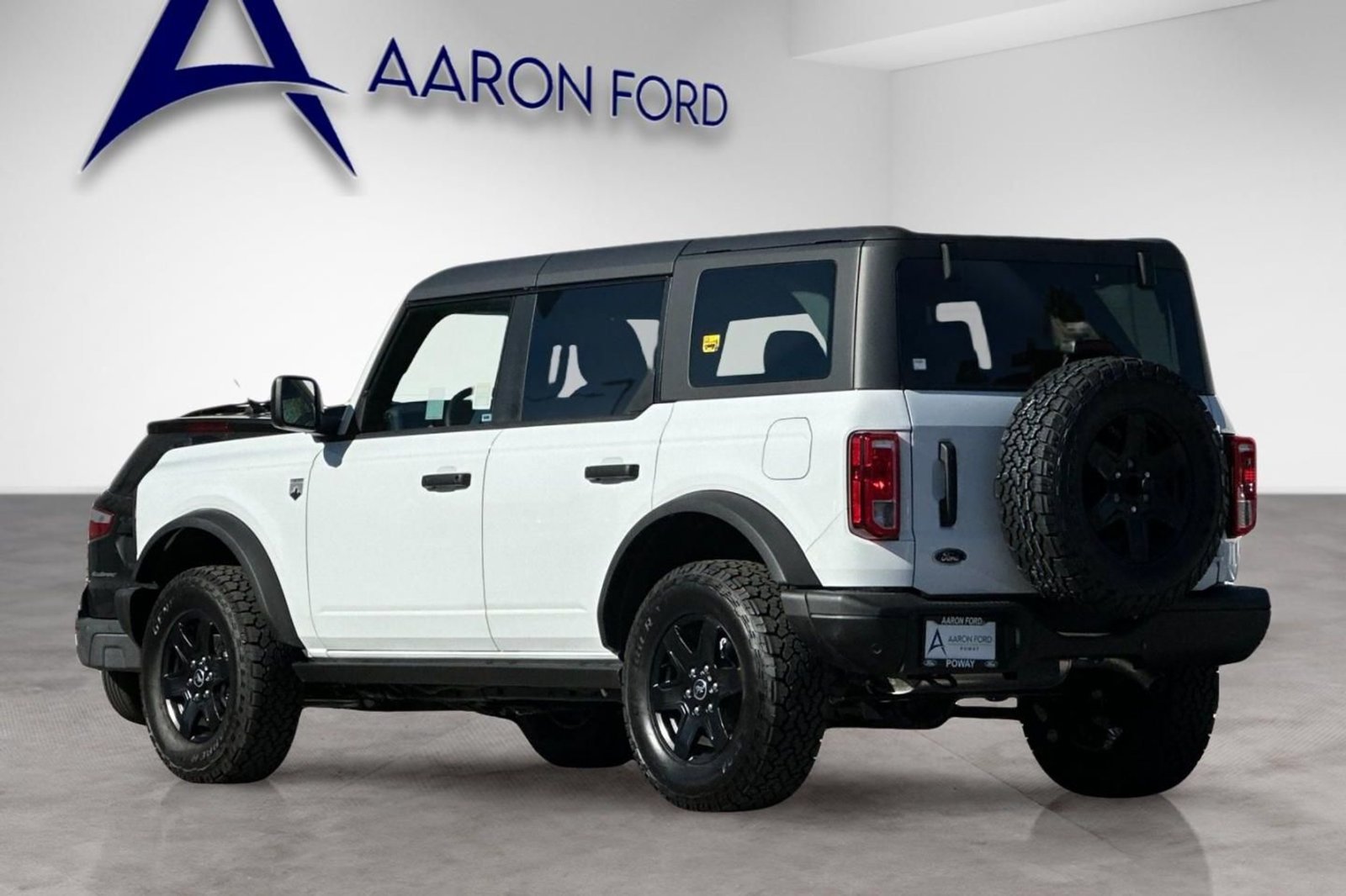 New 2025 Ford Bronco Big Bend w/ Black Diamond Package AWD/4WD image 3