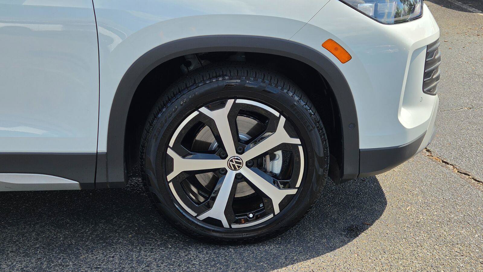 Certified 2026 Volkswagen Tiguan SE AWD/4WD image 15
