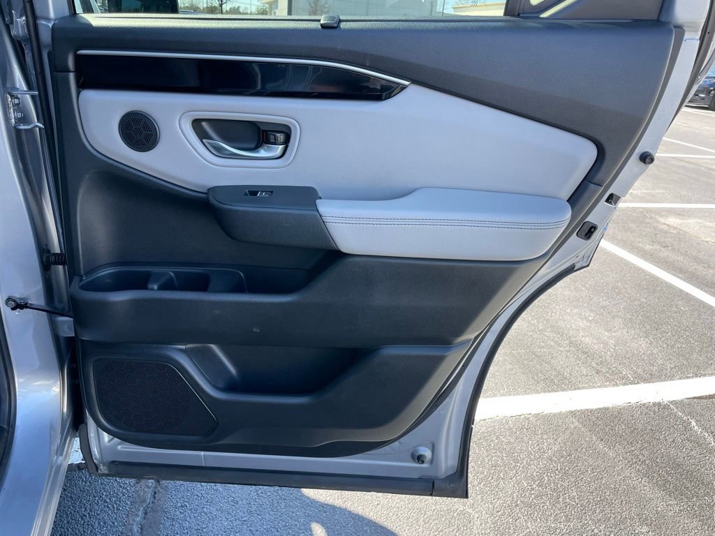 Certified 2025 Honda Pilot EX-L image 34