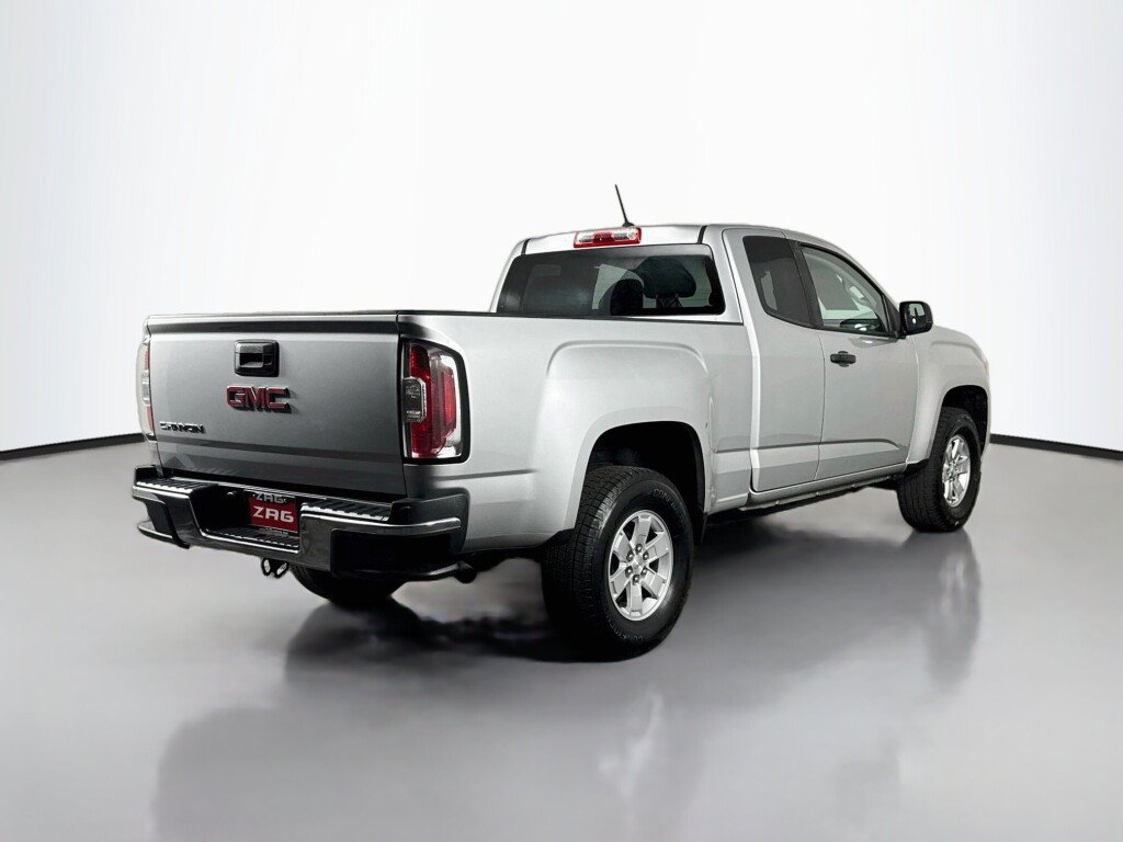 Used 2017 GMC Canyon W/T w/ Convenience Package RWD image 5