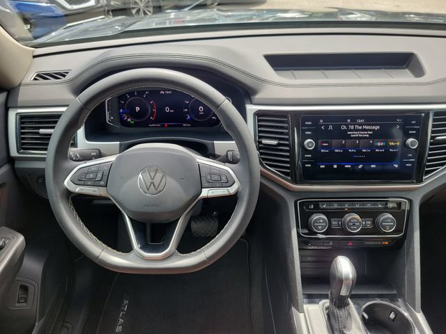 Used 2023 Volkswagen Atlas SE w/ Panoramic Sunroof Package FWD image 16