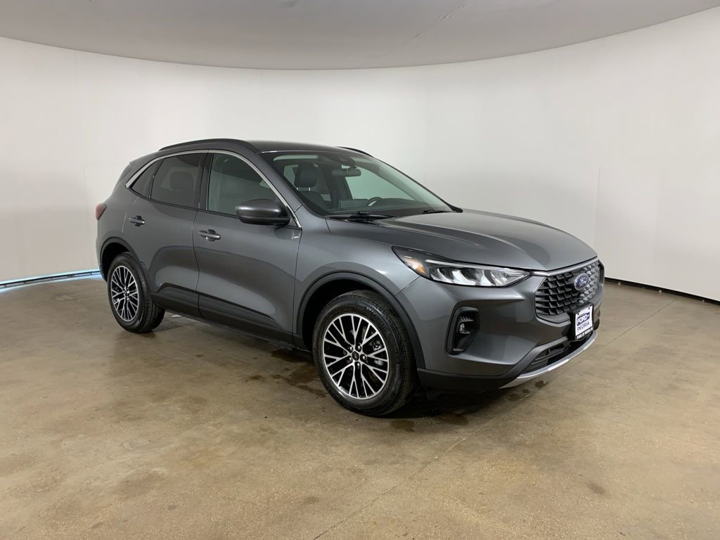 Used 2023 Ford Escape SE image 5