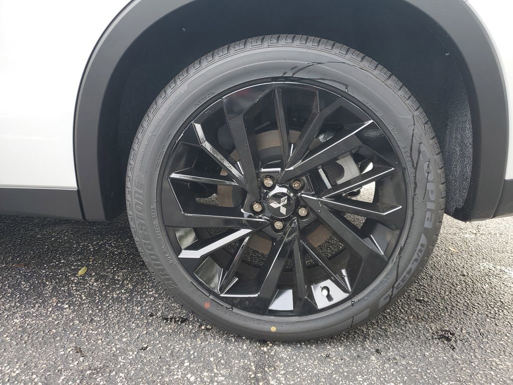 New 2025 Mitsubishi Outlander SEL Black Edition image 8