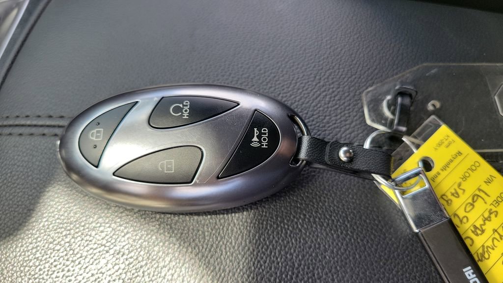 Used 2026 Hyundai Santa Cruz SEL image 27