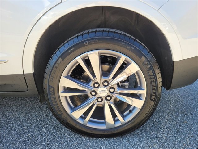 Used 2025 Cadillac XT5 Premium Luxury image 16