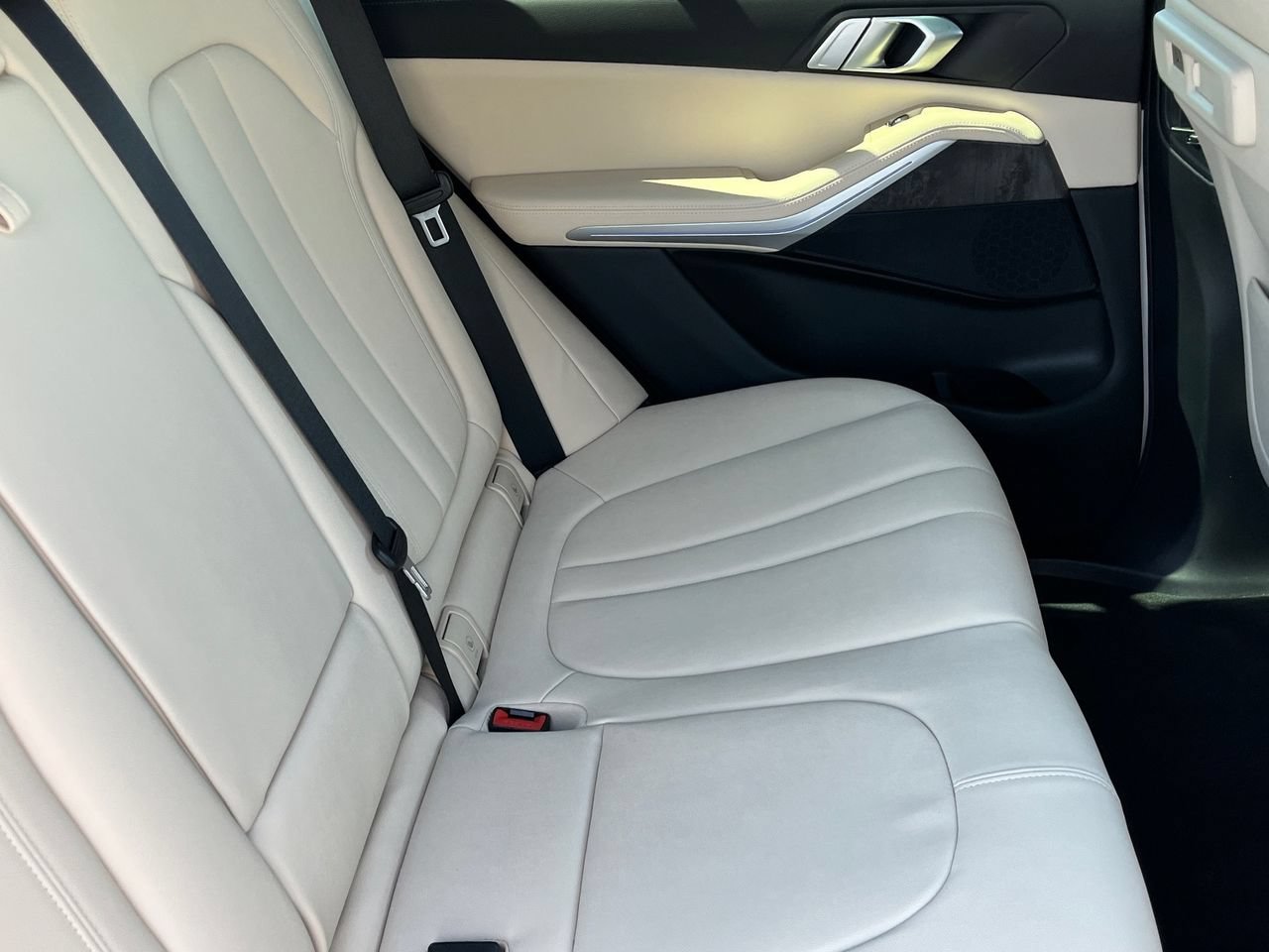 Used 2021 BMW X5 sDrive40i w/ Convenience Package RWD image 11