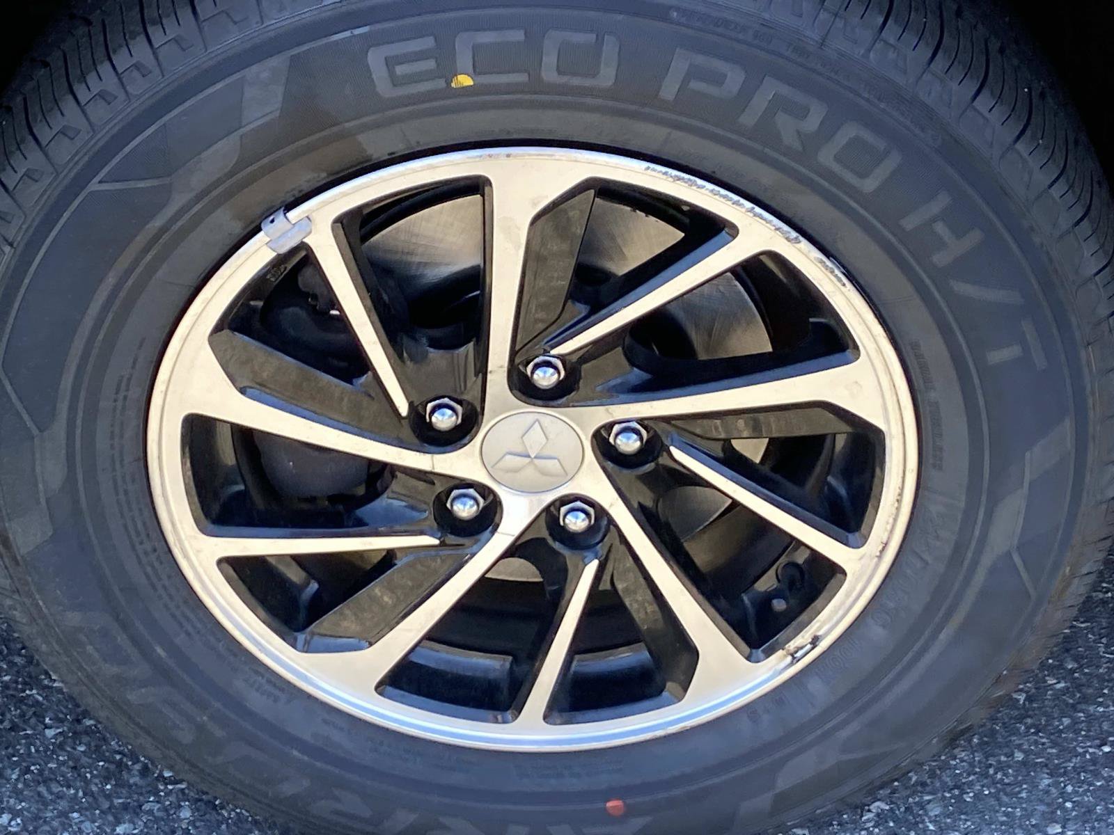 Used 2020 Mitsubishi Eclipse Cross ES FWD image 25