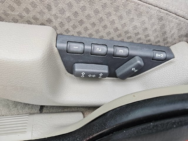 Used 1999 Volvo V70 AWD image 20