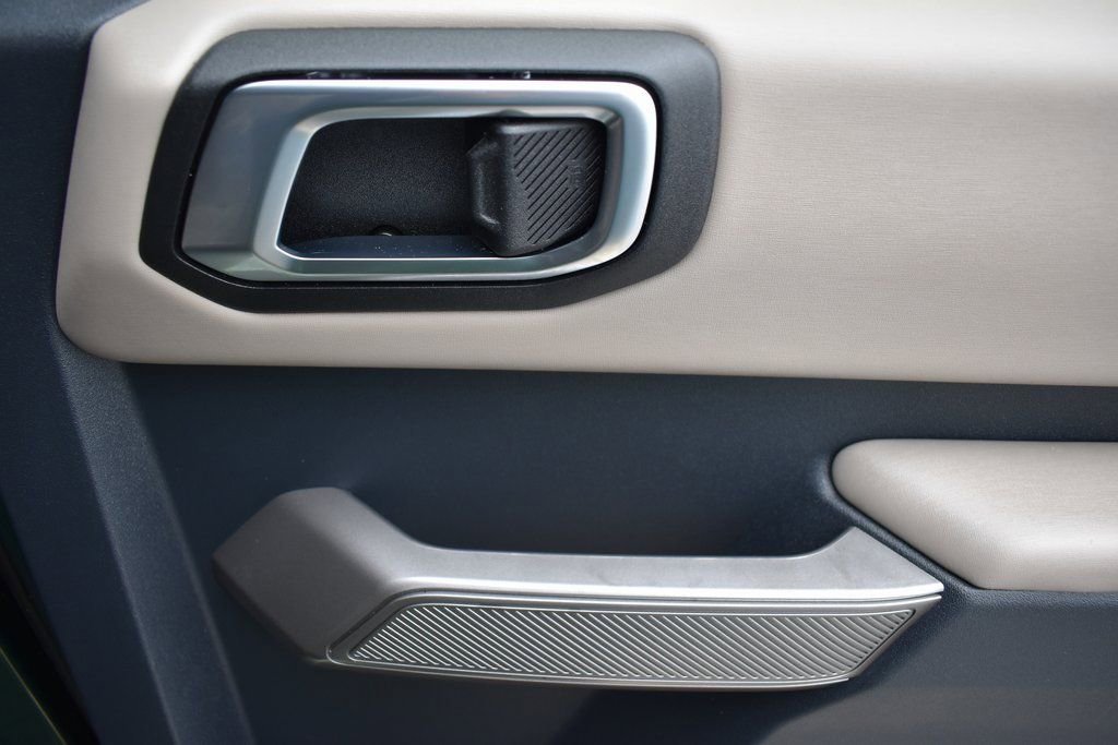 Used 2023 Ford Bronco Wildtrak image 14