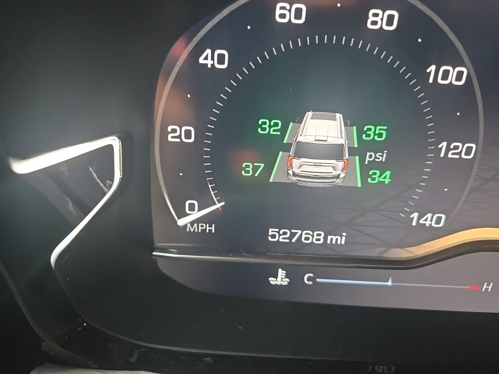Used 2022 GMC Yukon Denali w/ Denali Ultimate Package AWD/4WD image 25