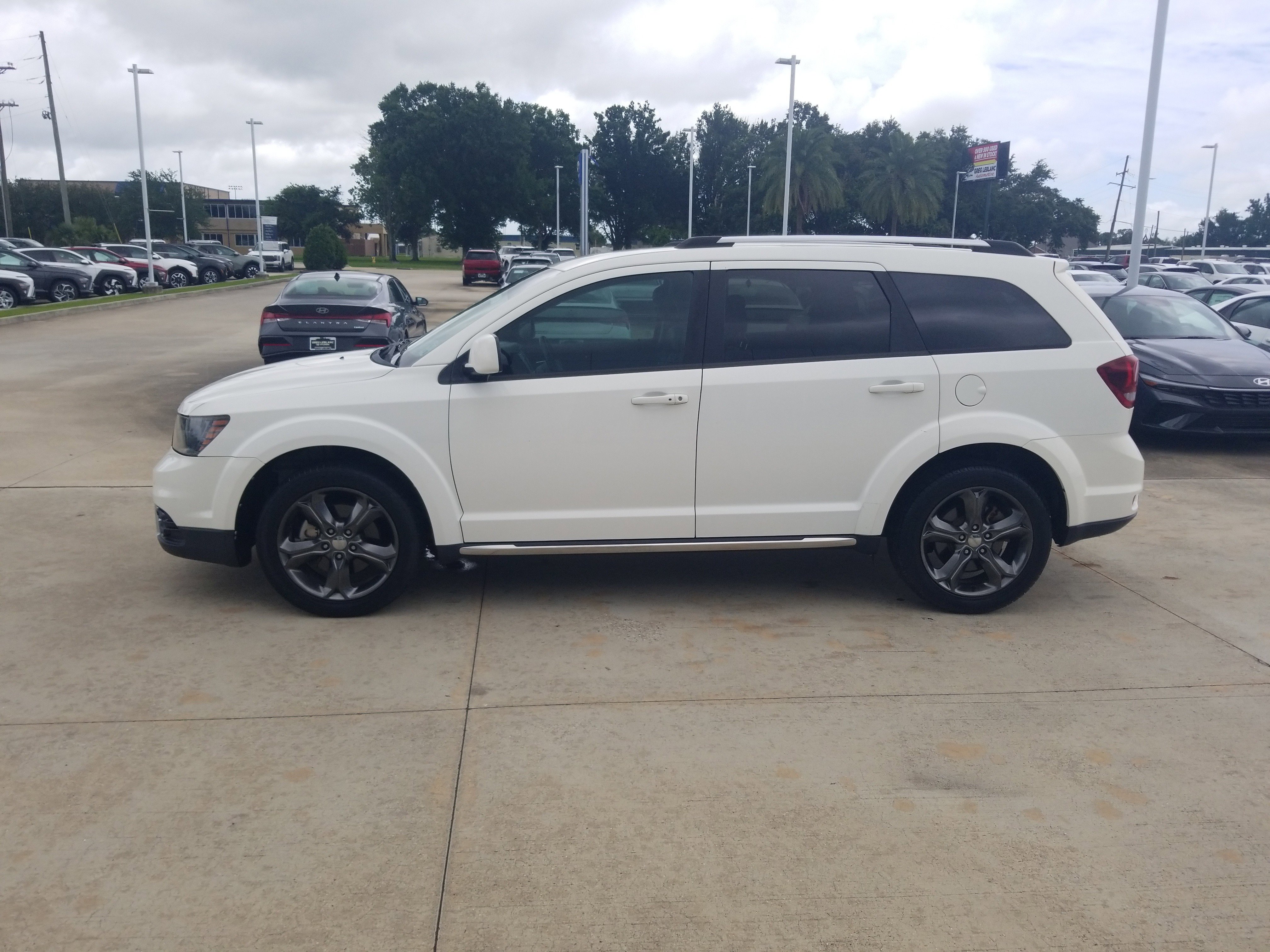Used 2015 Dodge Journey Crossroad w/ Flexible Seating Group FWD image 4