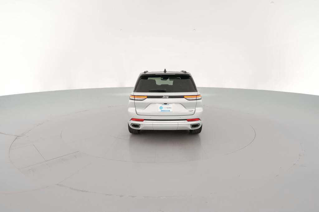 New 2025 Jeep Grand Cherokee Summit w/ Luxury Tech Group V image 10