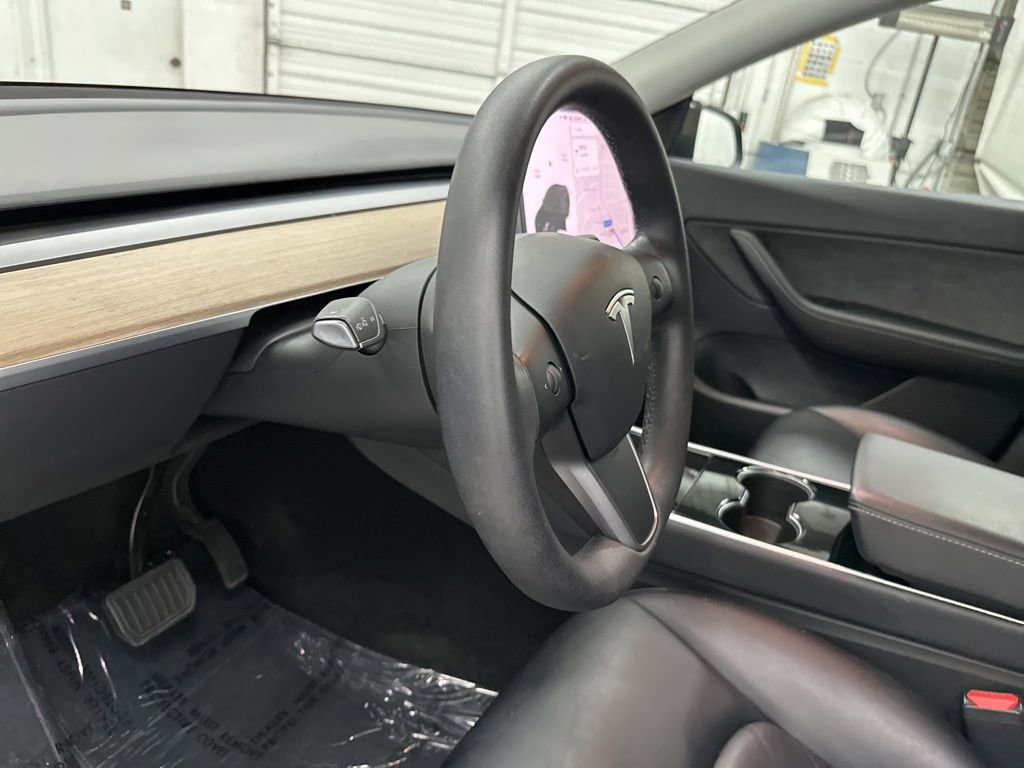 Used 2021 Tesla Model Y Long Range AWD/4WD image 9