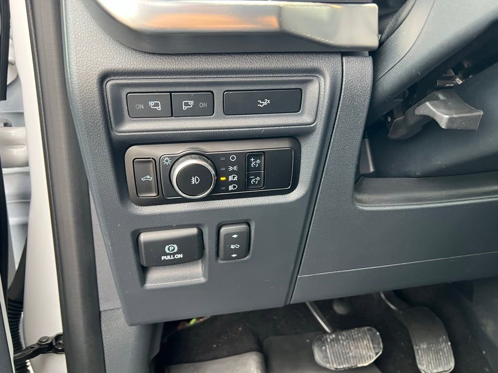 Used 2023 Ford F150 Lariat image 43