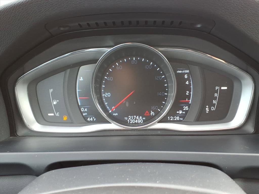 Used 2016 Volvo V60 T5 Premier image 25