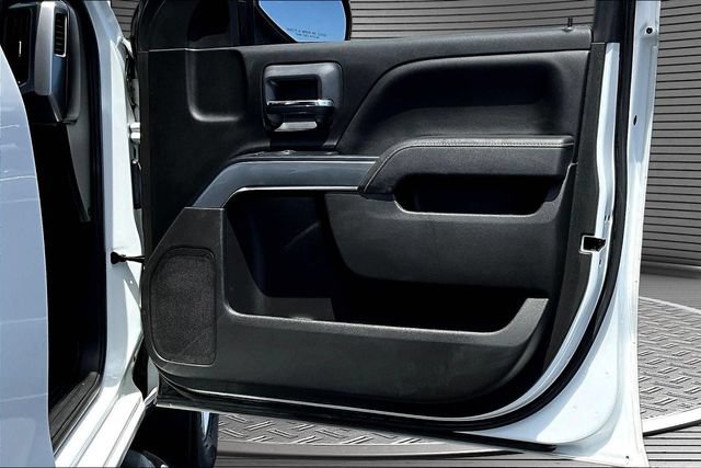 Used 2018 Chevrolet Silverado 1500 LT w/ All Star Edition AWD/4WD image 29