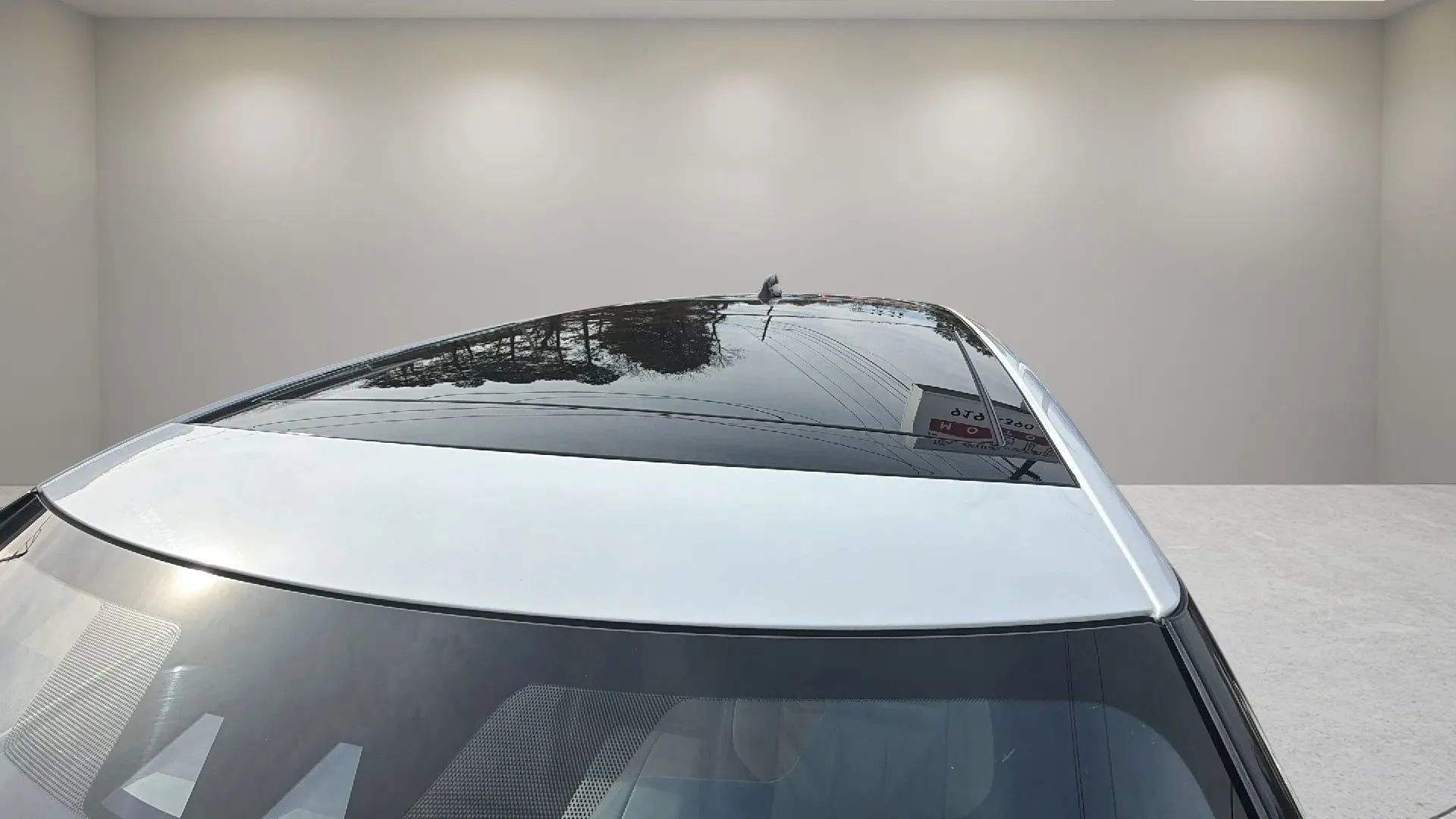 Used 2020 Land Rover Range Rover Evoque R-Dynamic S image 11