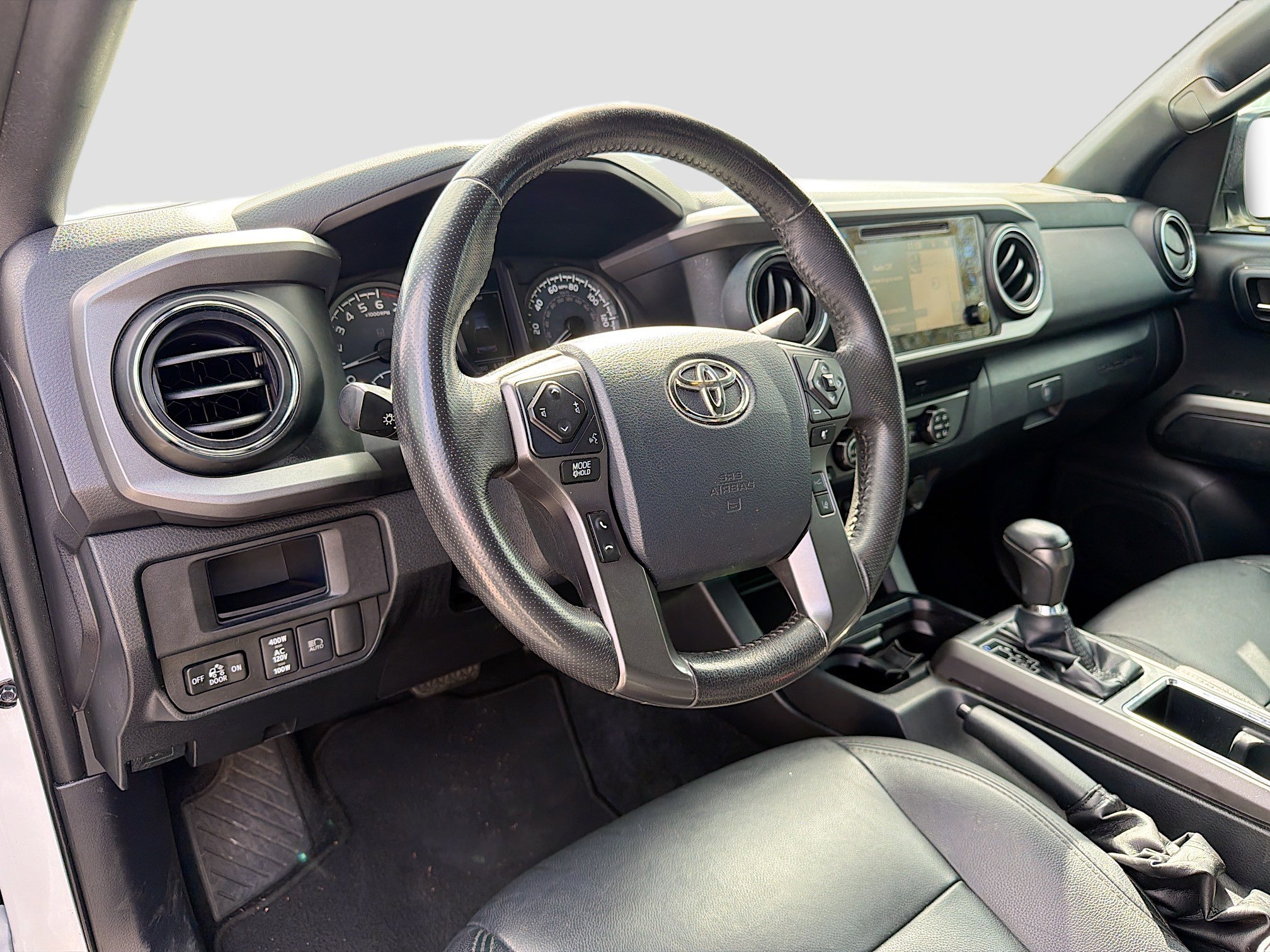 Used 2019 Toyota Tacoma TRD Off-Road AWD/4WD image 25