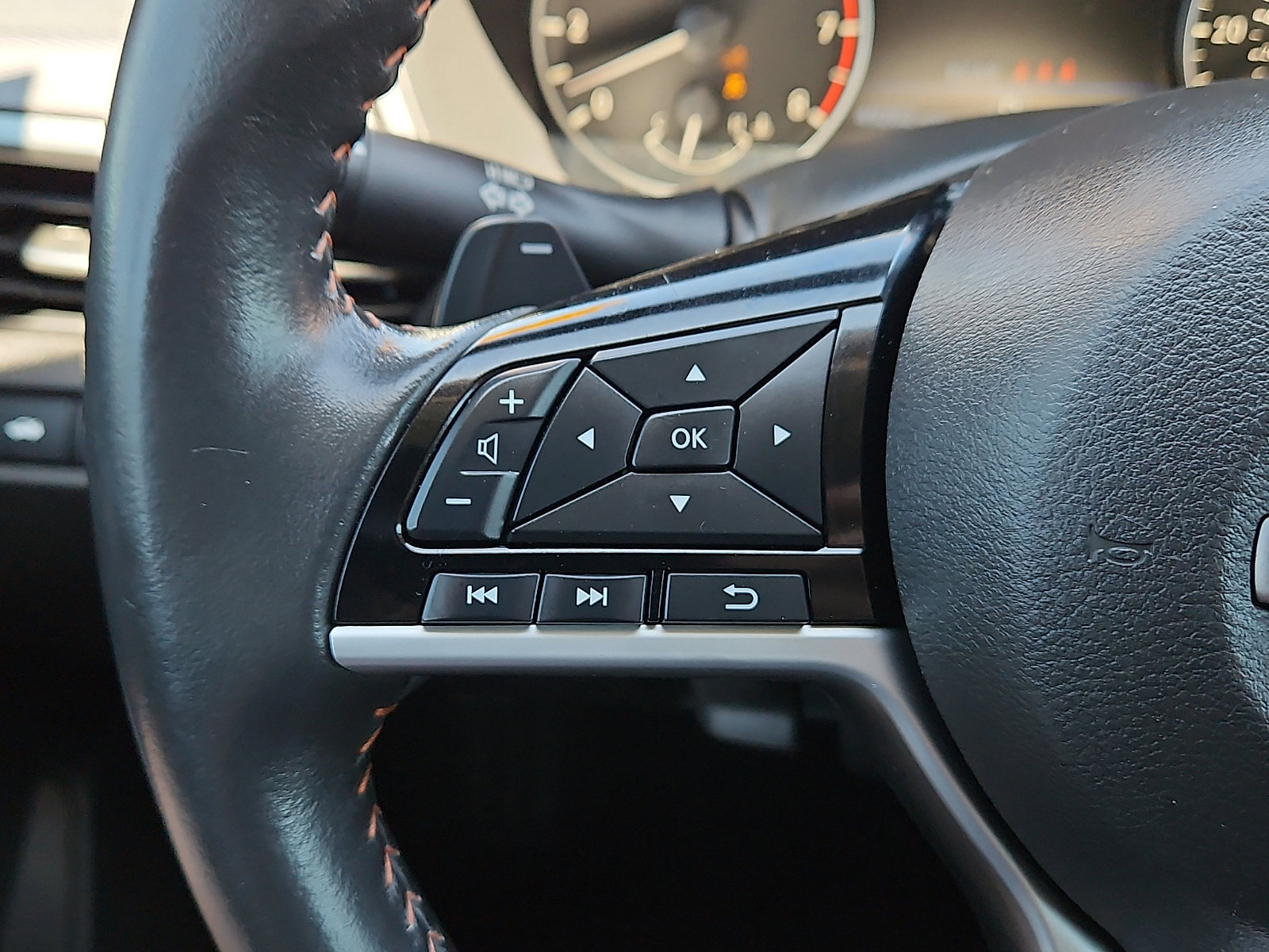 Used 2024 Nissan Altima 2.5 SR image 16